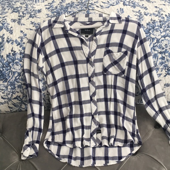 Rails button down - Picture 1 of 1